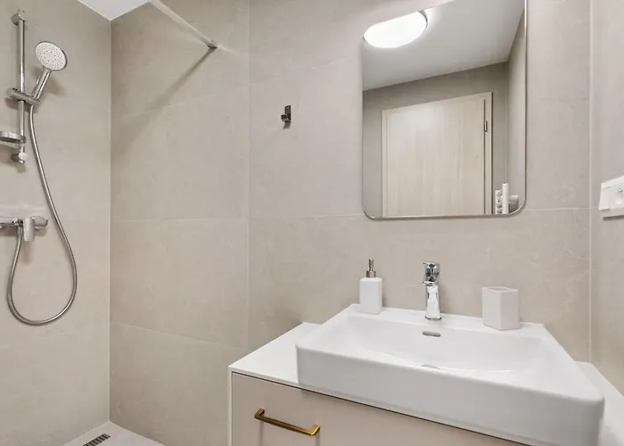 Lam Sophisticated - Ac - Balcony Bratislava